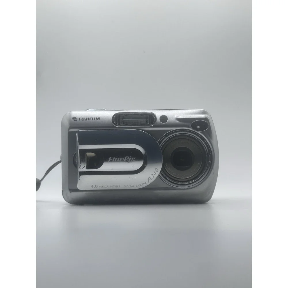 Fujifilm FinePix A340 4MP Untested Digital Camera Silver for Parts / Repair